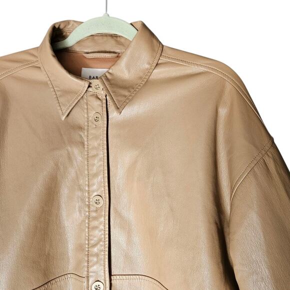 Women's Aritzia Babaton Pelli Hip Shirt Jacket Vegan Leather Constant Camel M - Picture 8 of 16